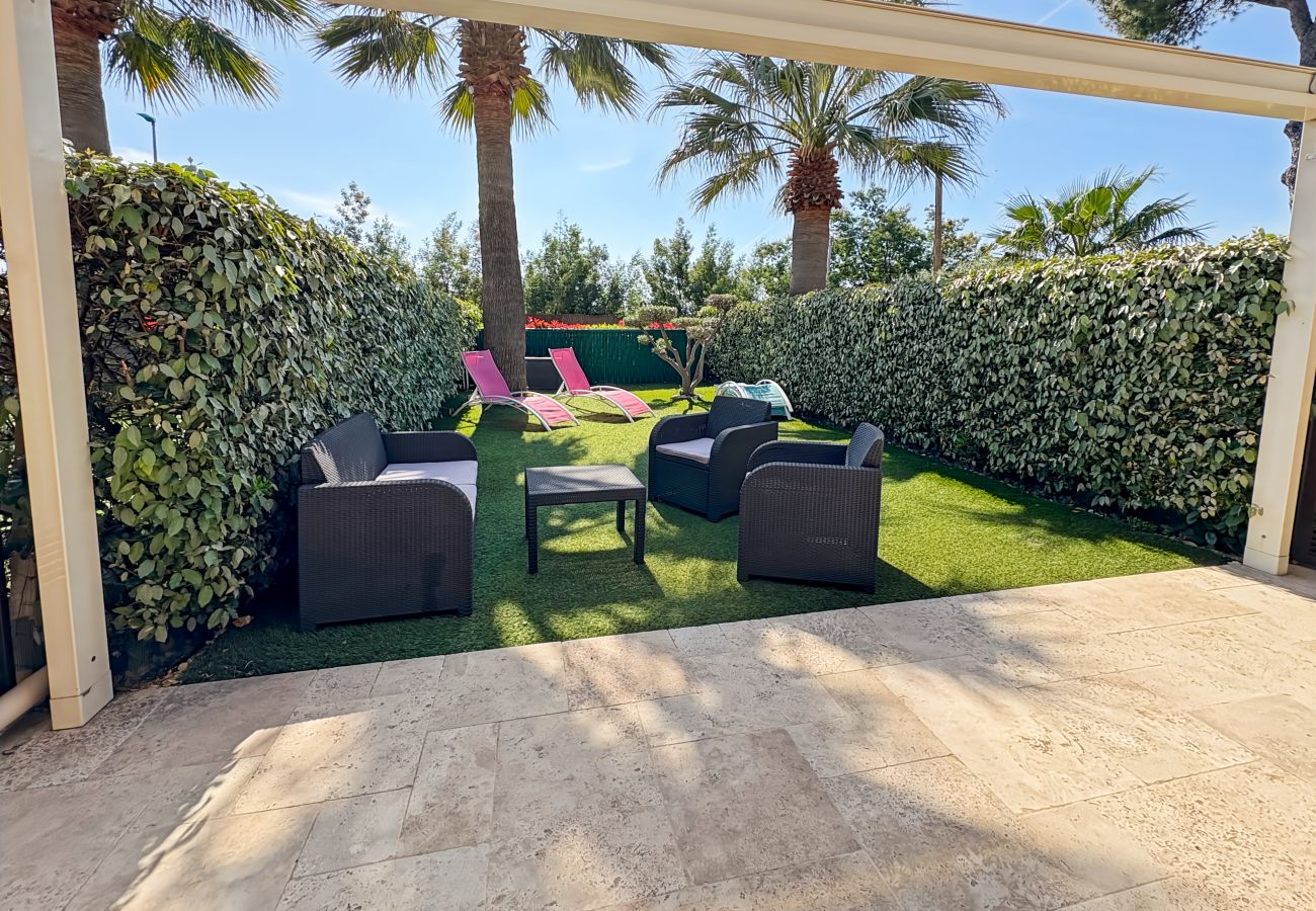 Apartment in Les Issambres - Les Calanques