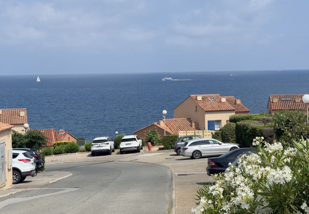 Apartment in Les Issambres - Le front de mer