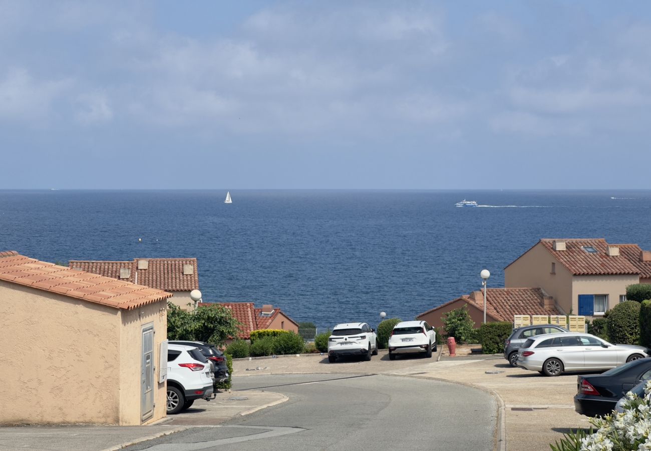 Apartment in Les Issambres - Le front de mer