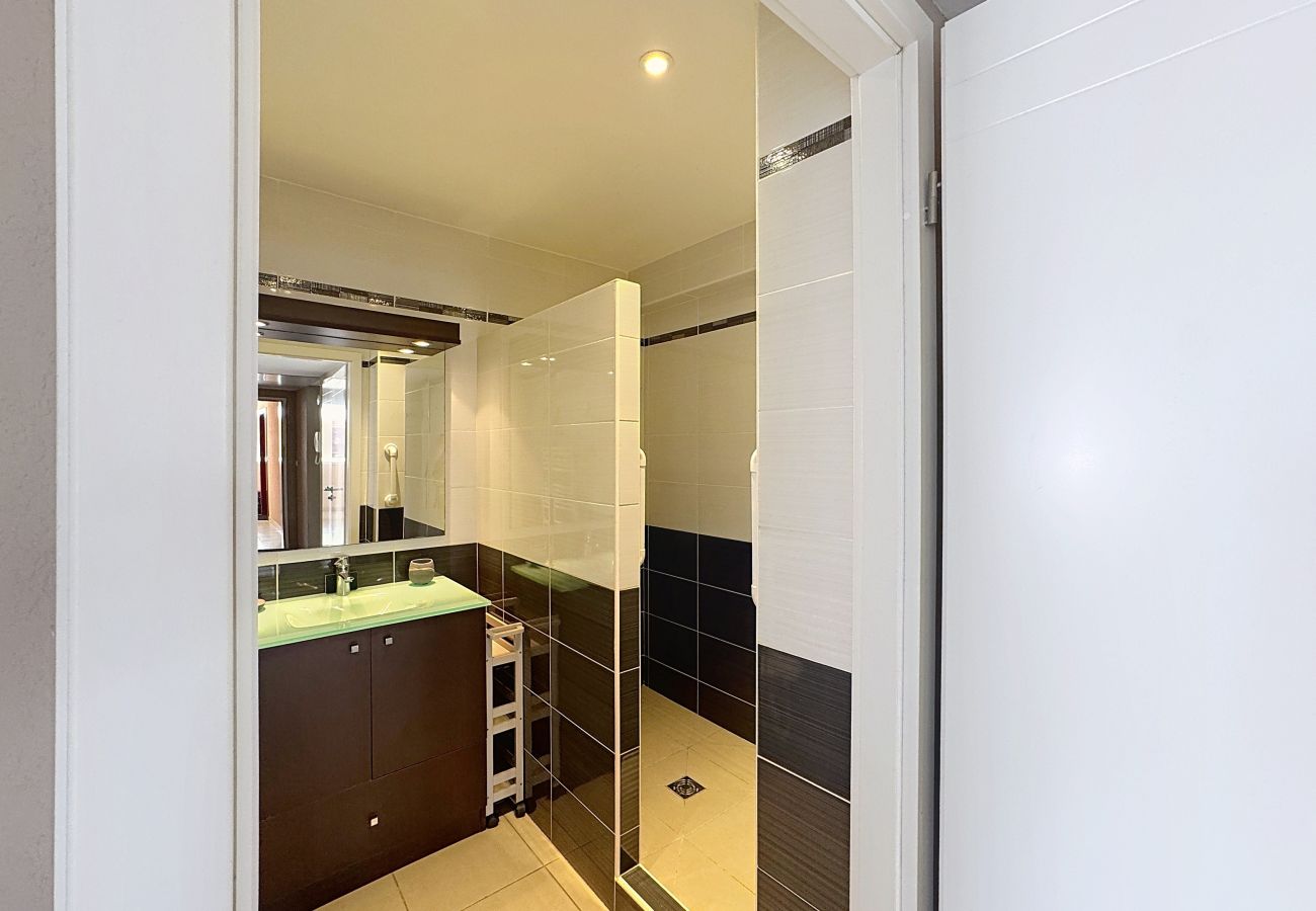 Apartment in Saint-Aygulf - Appartement Areca