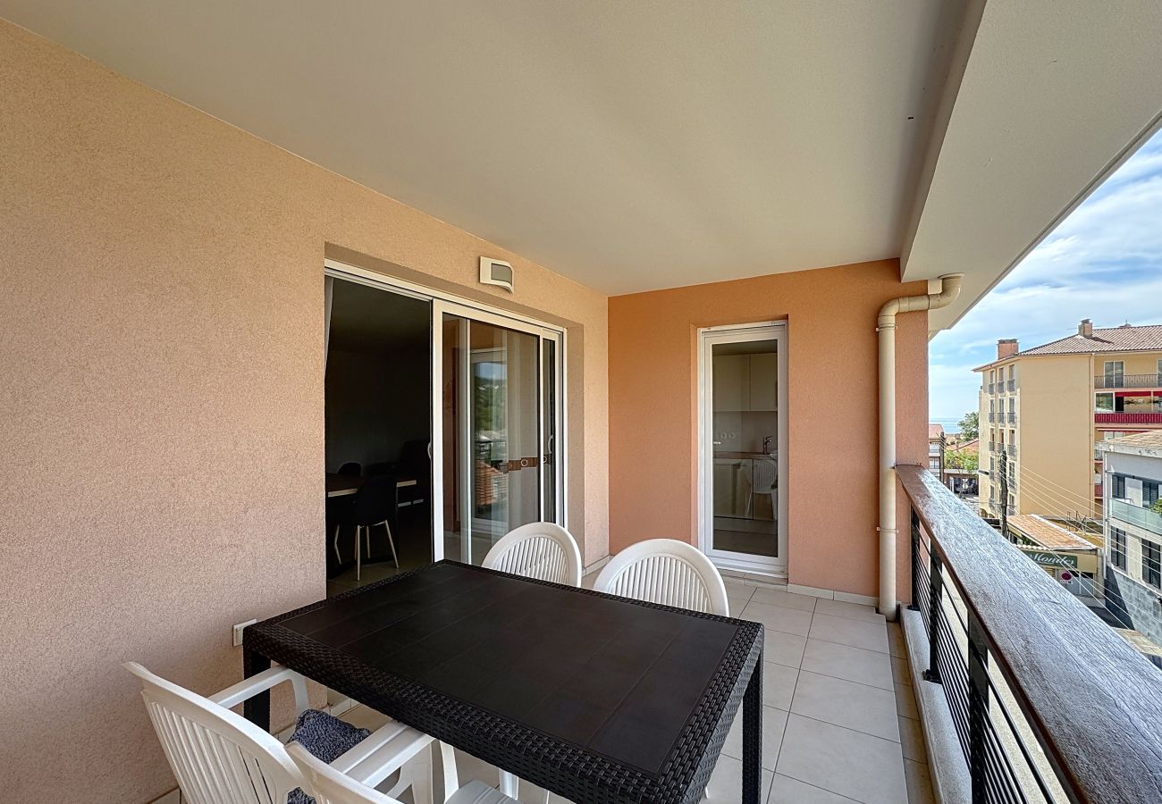 Apartment in Saint-Aygulf - Appartement Areca